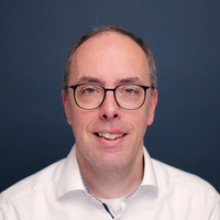 Dr. Thomas Freiberger